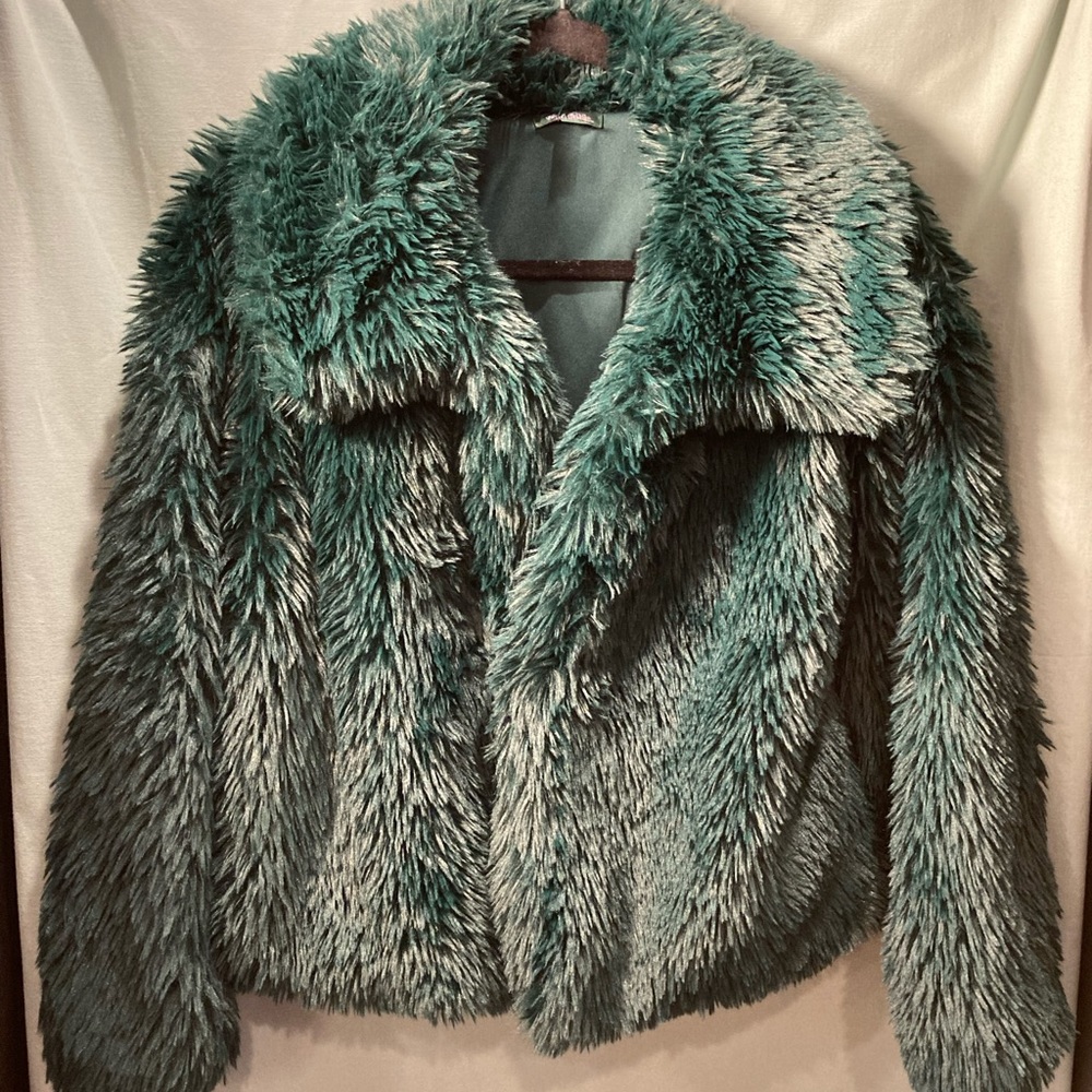 Women’s Green Faux Fur Cropped Coat